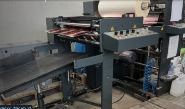 Thermal laminating machine